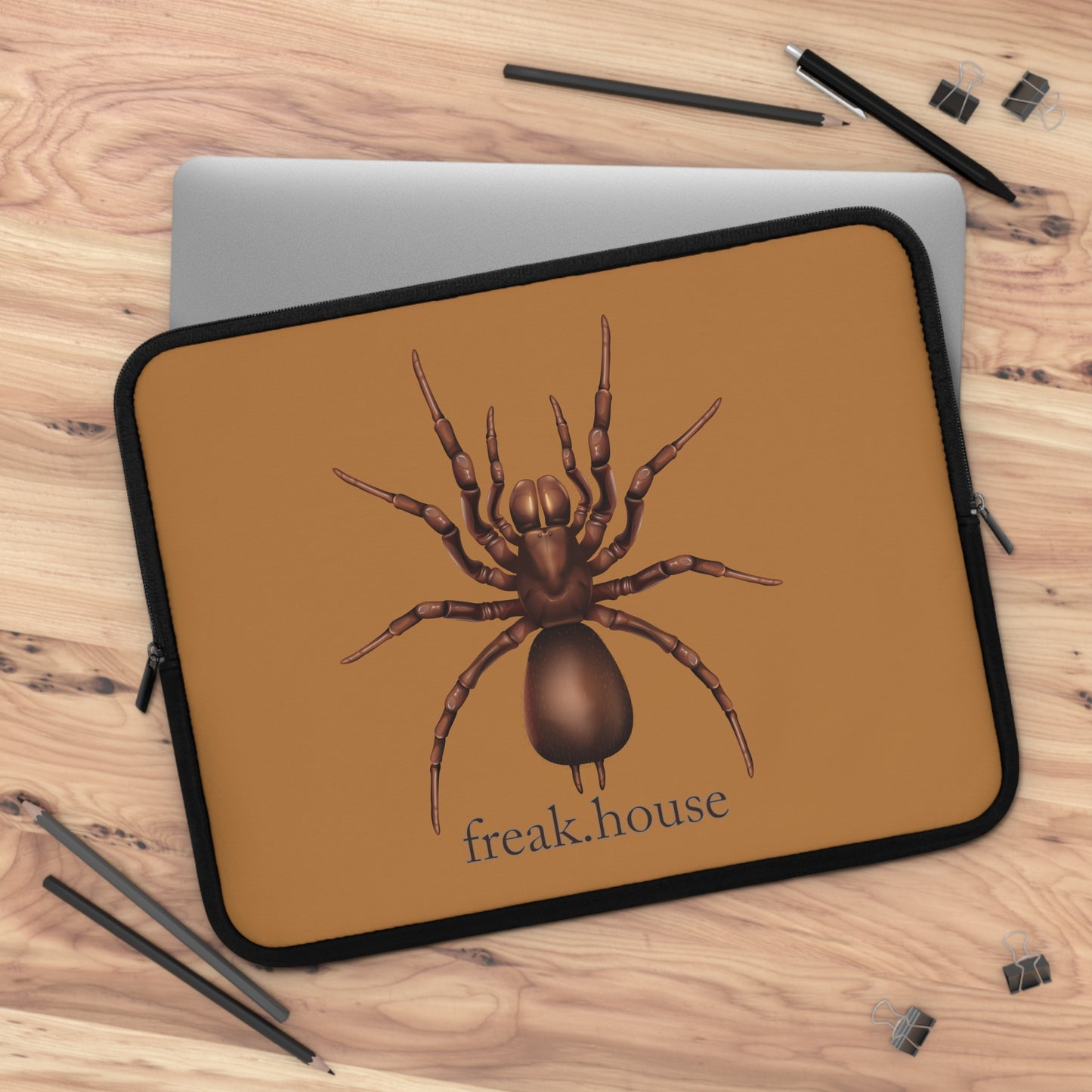 Big Brown Spider Laptop Sleeve